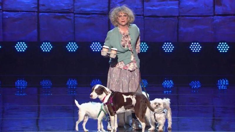 Amy Poehler honors Carol Burnett