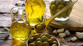 Image of Fiftysomething Diet: Eating to Ease Your Pain