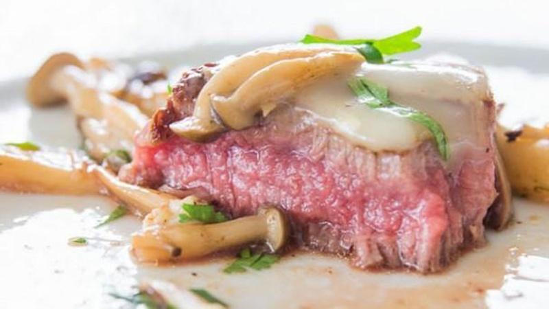 Put Together a Steak Dish With Creamy Brie in 10 Minutes