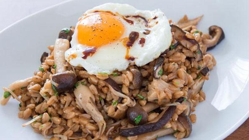 Use Mushrooms in a Warm Farro Salad