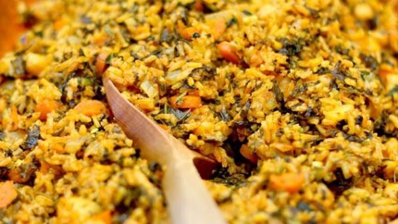 Enjoy Tunisian Spinach Rice for a Filling Meal