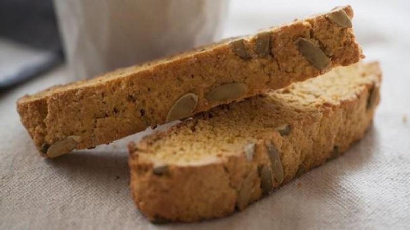 Bake Pumpkin Spice Biscotti at Home