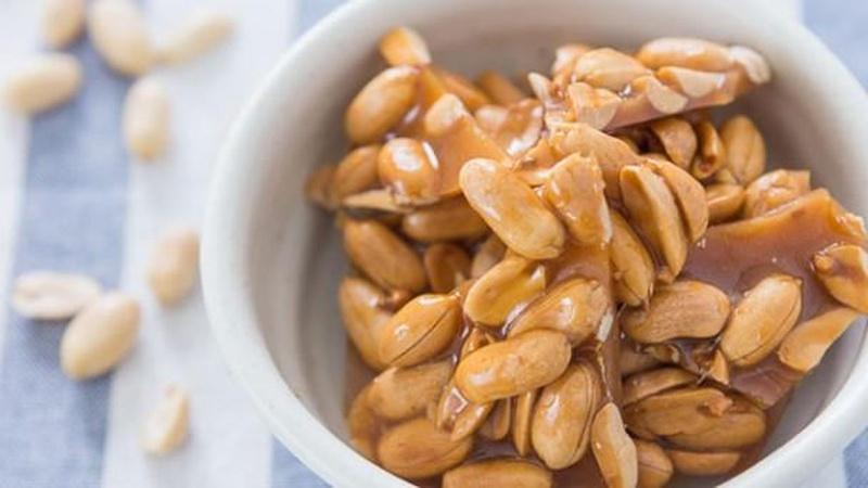 Make a Sheet of Simple Peanut Brittle