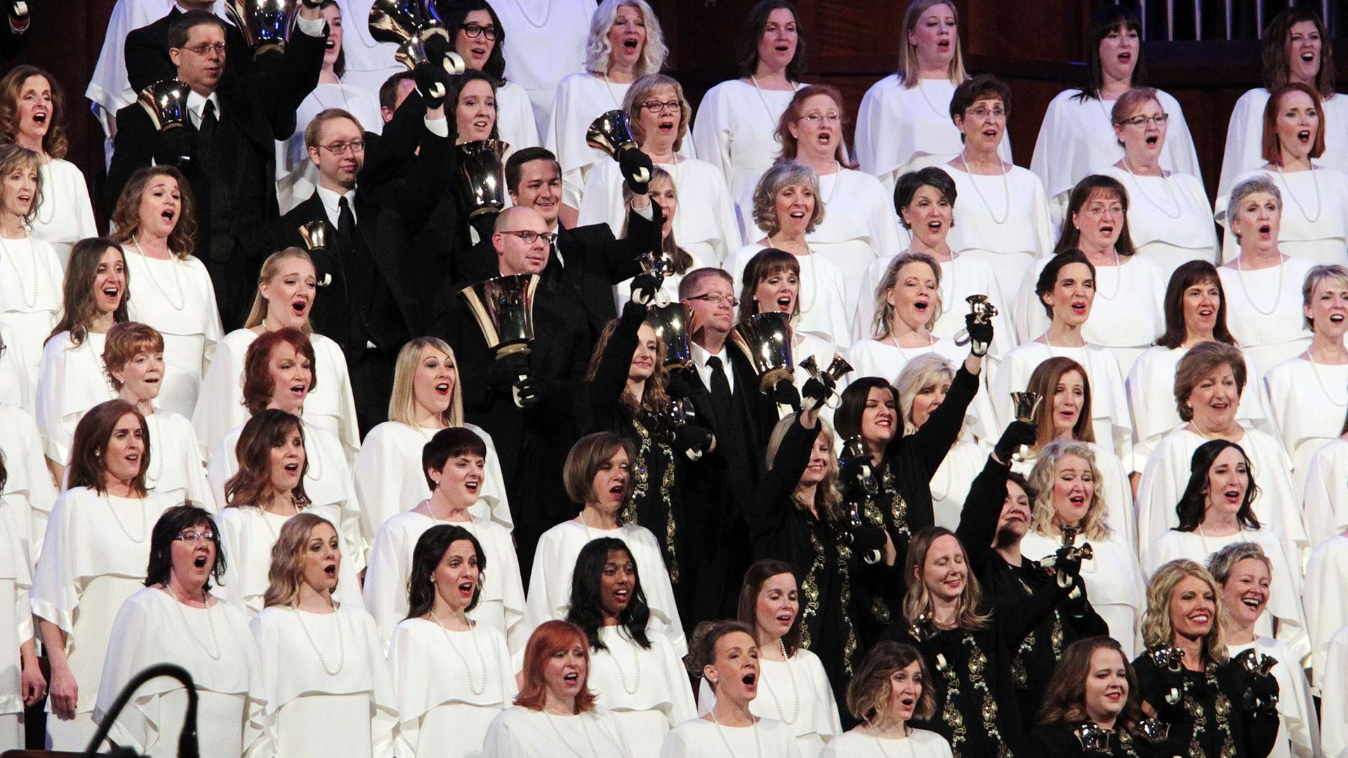 The Tabernacle Choir & Orchestra at Temple Square perform "Fill the World with Love."