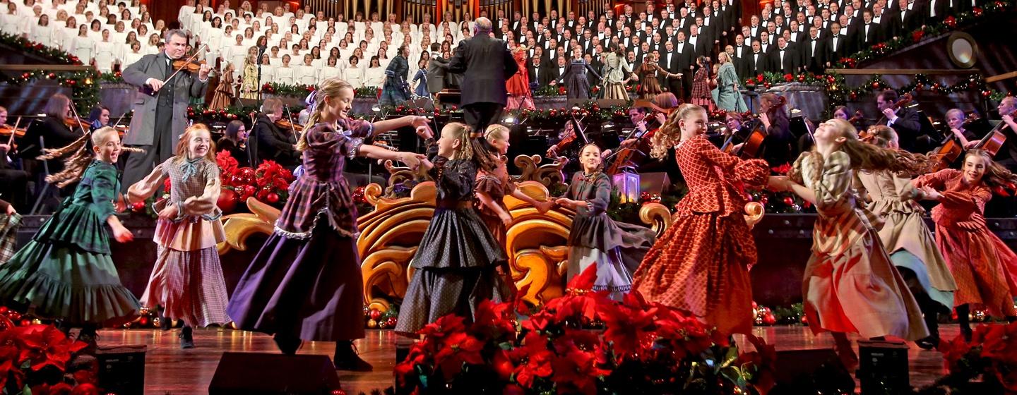 Christmas With The Tabernacle Choir - About