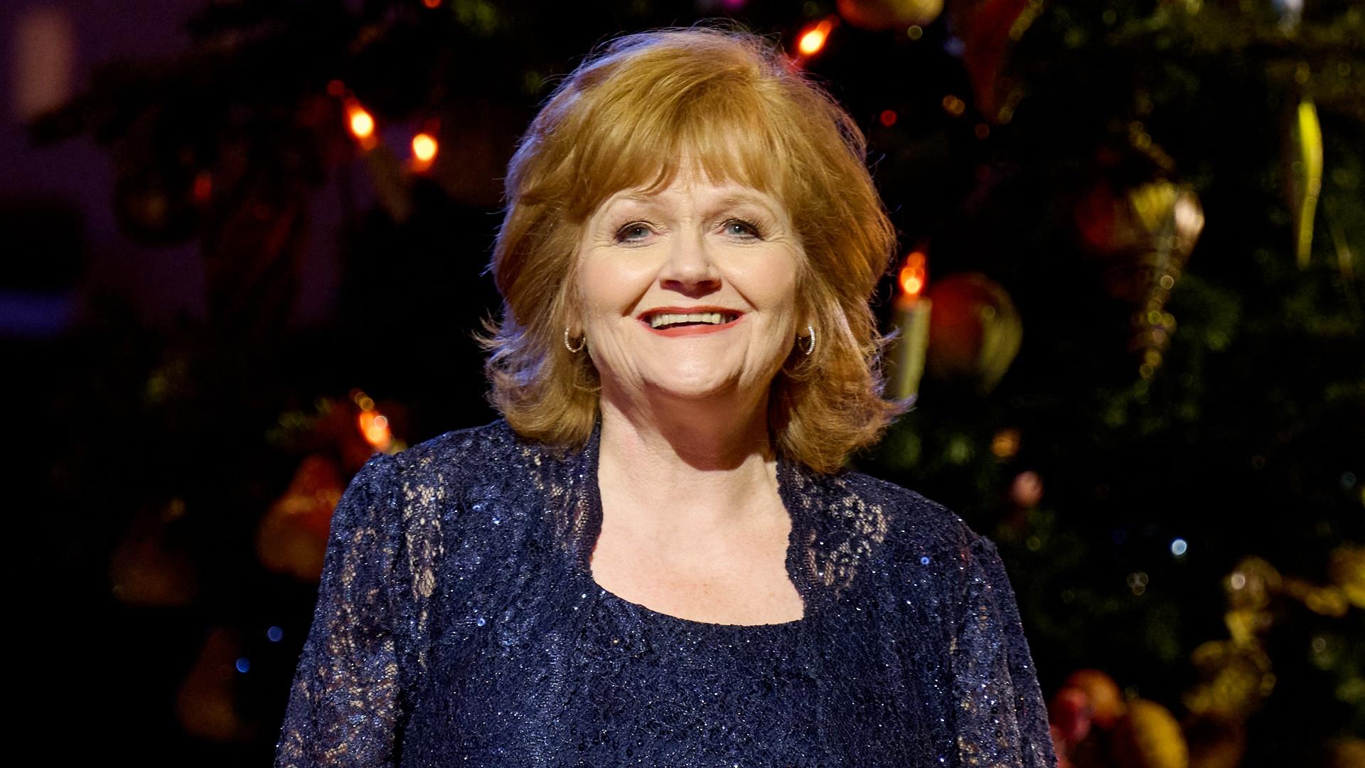 Lesley Nicol performing with The Tabernacle Choir & Orchestra