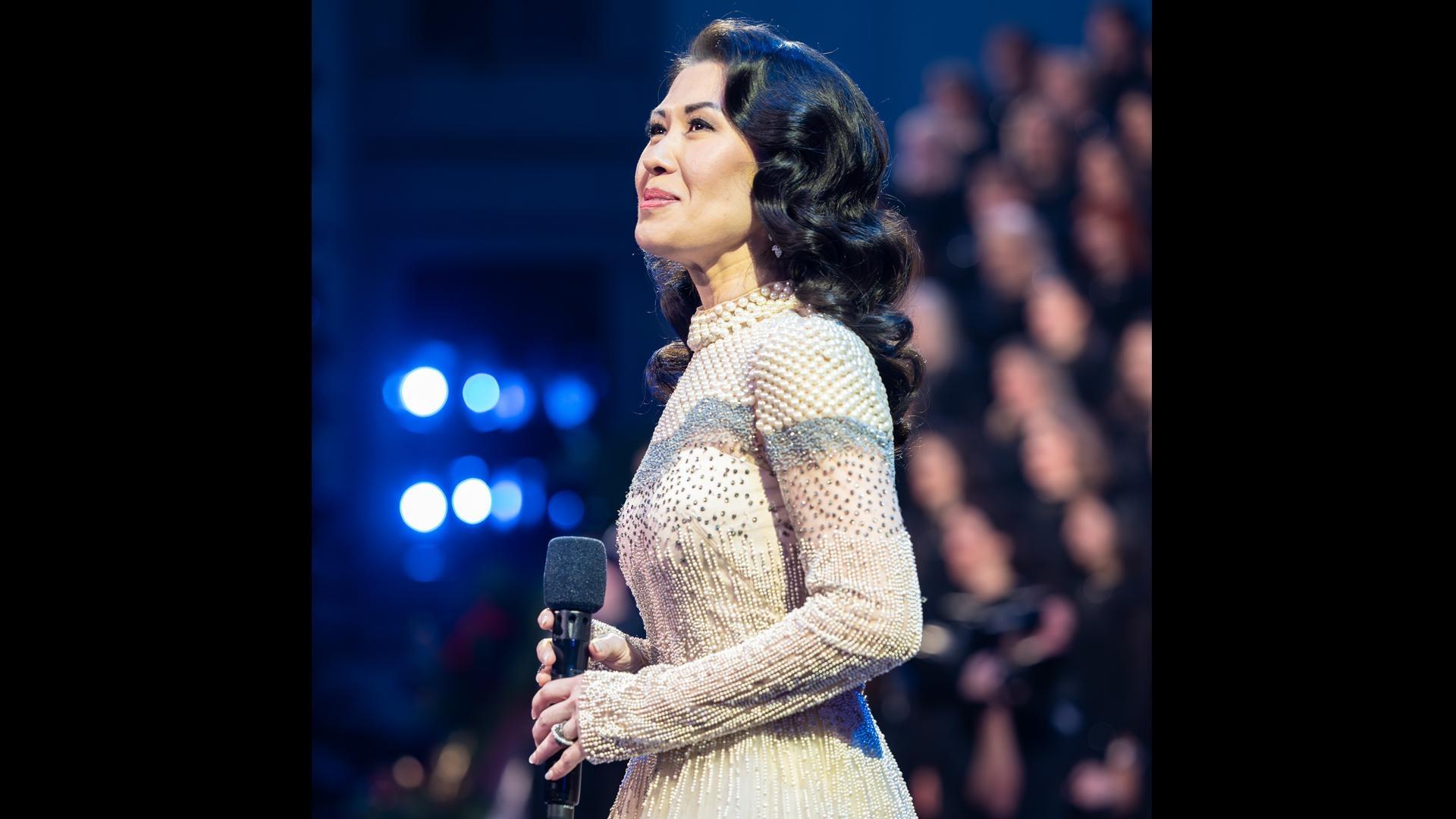 Ruthie Ann Miles performing with The Tabernacle Choir & Orchestra