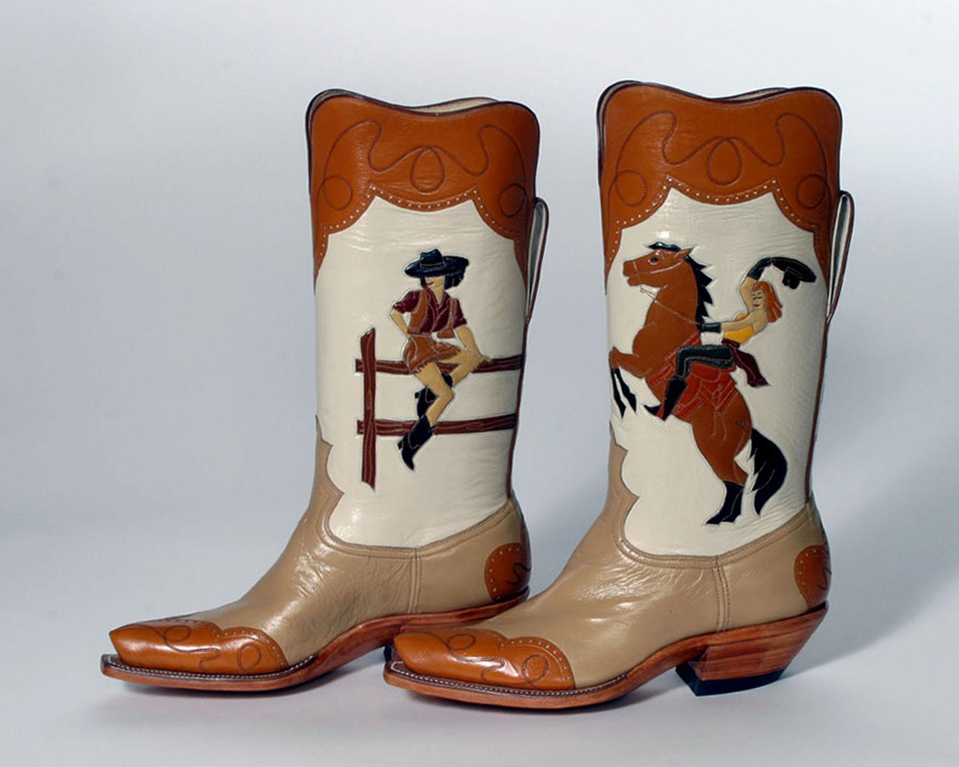 LISA SORRELL I WANT TO BE A COWBOY'S SWEETHEART BOOTS