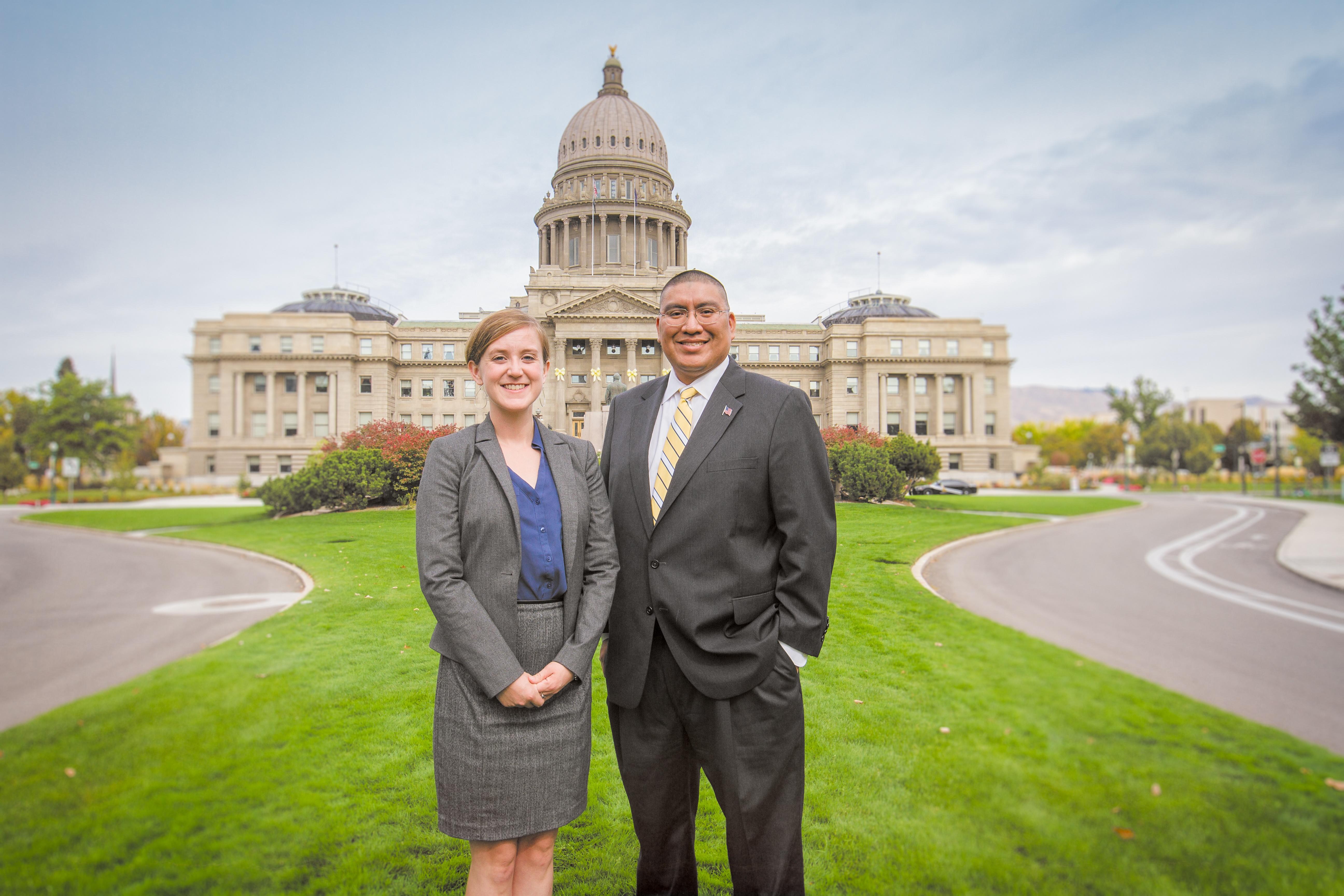Melissa Davlin and Aaron Kunz in front of the Idaho State Capitol