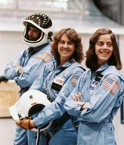 Barbara Morgan and Christa McAuliffe