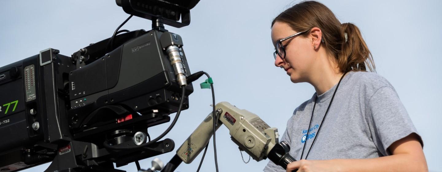 Kansas City PBS Intern Operates Camera at Union Station 
