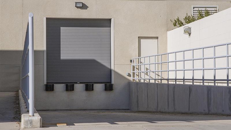 Semi-truck capacity loading dock