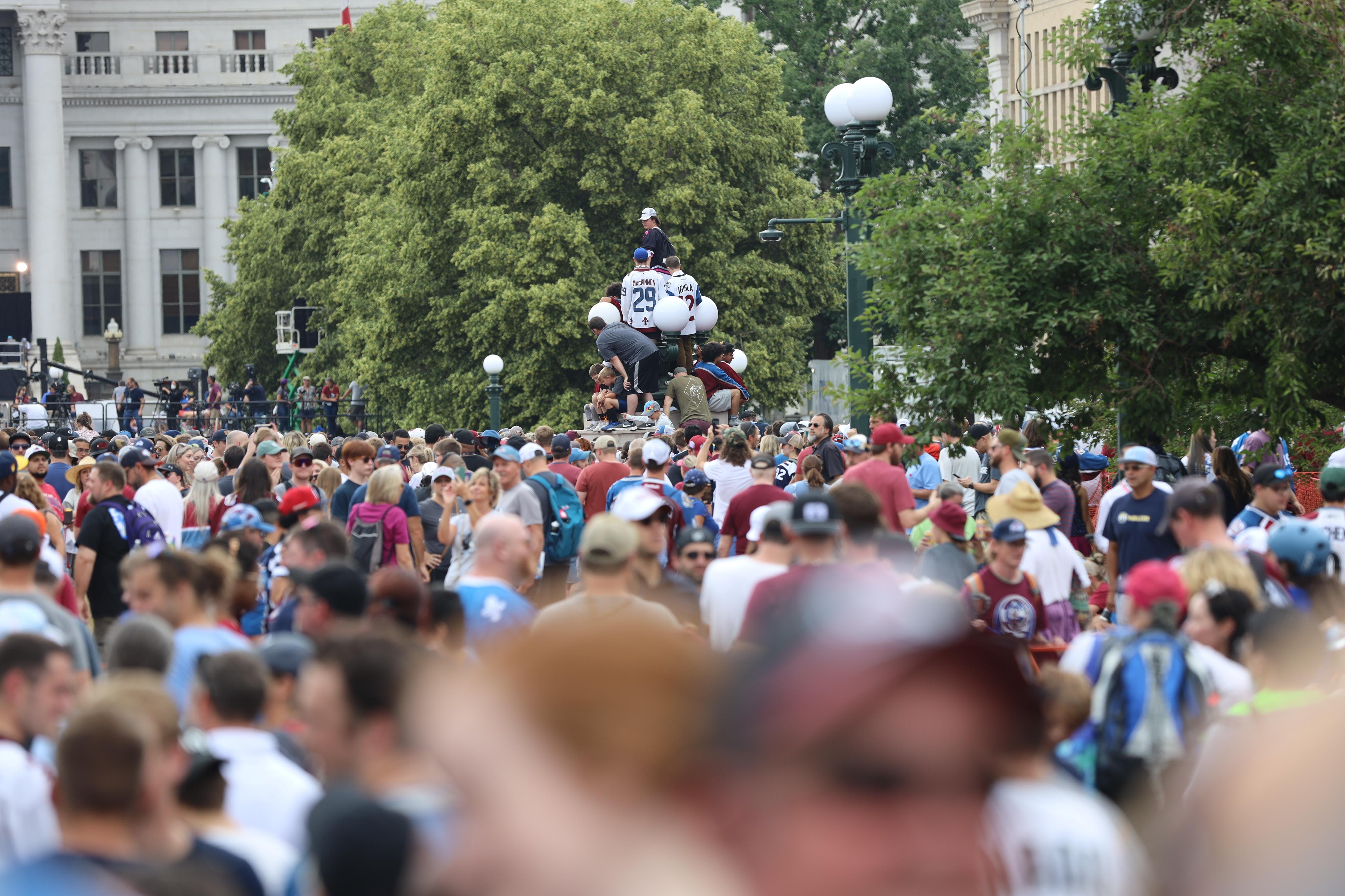 Colorado Avalanche Stanley Cup parade expected to draw more than 200,000  fans.