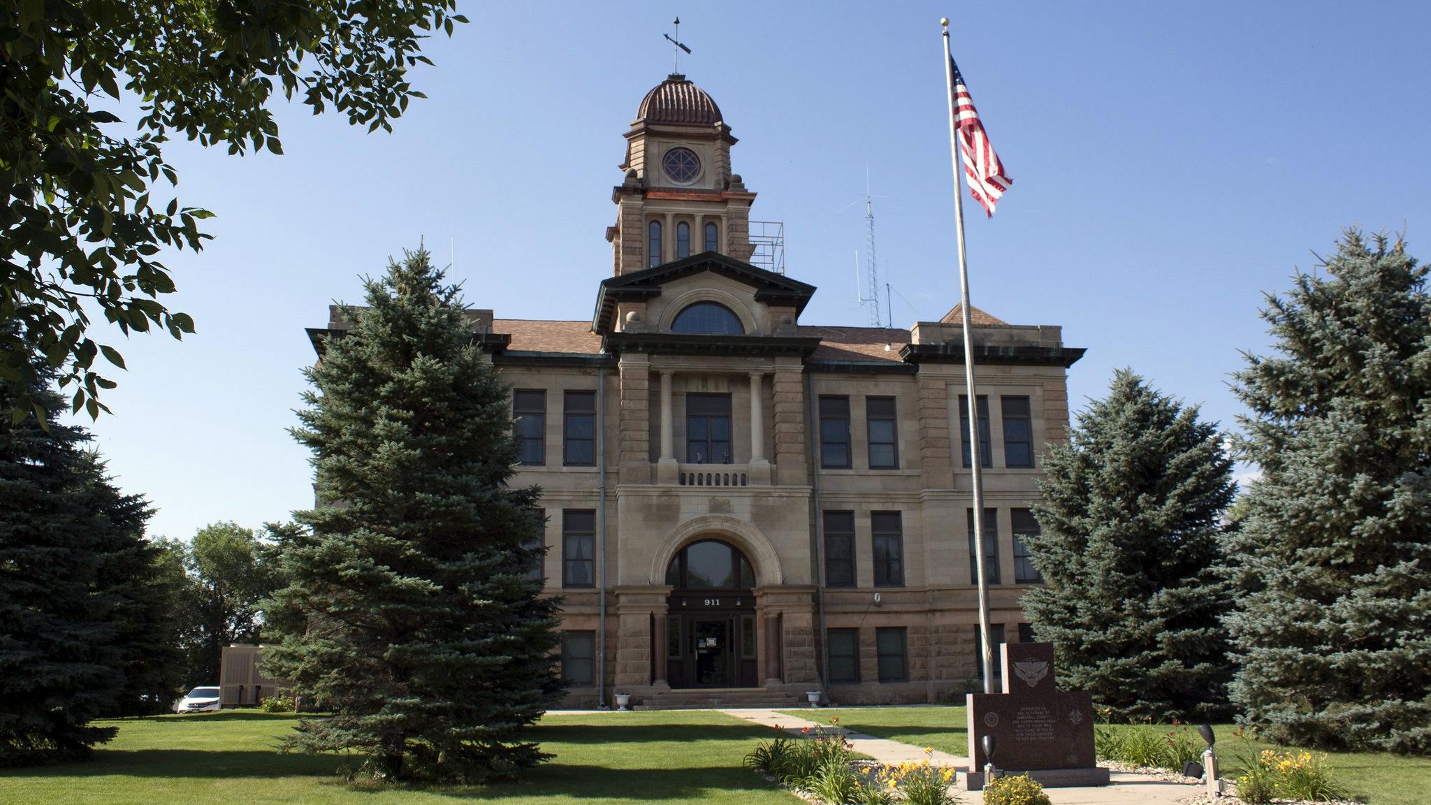 County Courthouse building. 