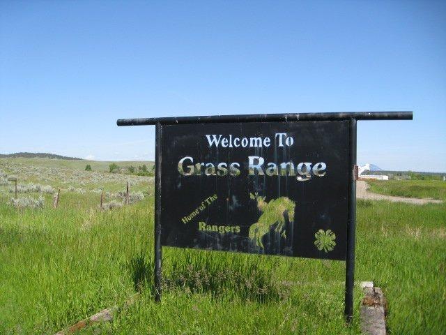 Grass Range Sign