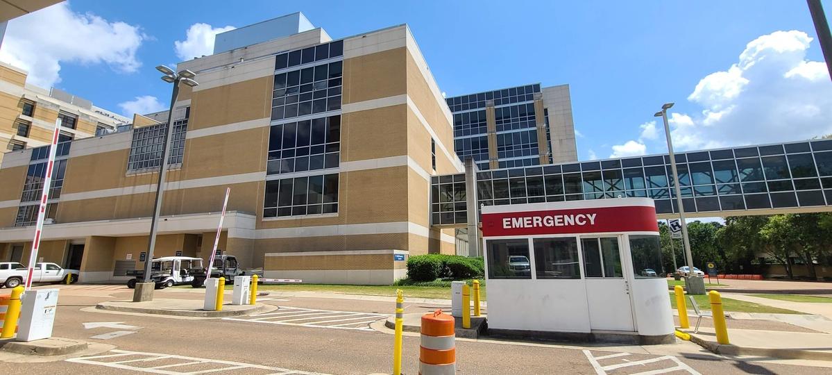Mississippi's largest hospital first in state to mandate coronavirus