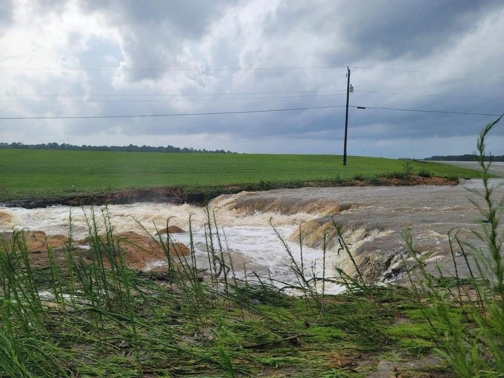 South Mississippi begins recovery after flash flooding damages homes, forces rescues