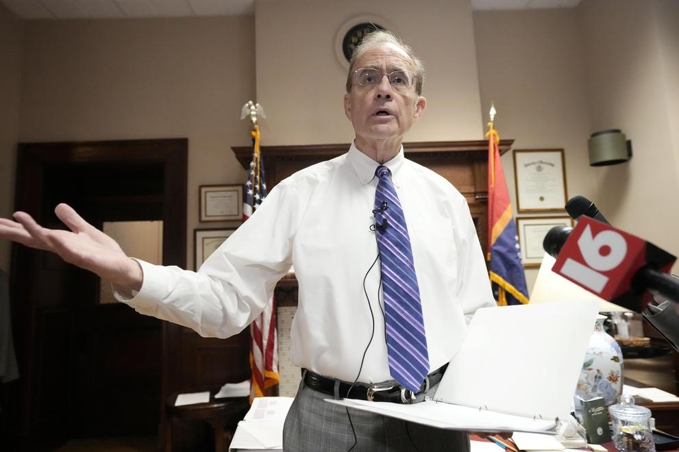 Mississippi Senate draws early lines on education, PERS with passage of ...