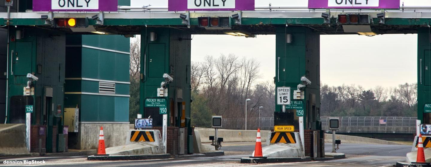 EZPass signs and terminal