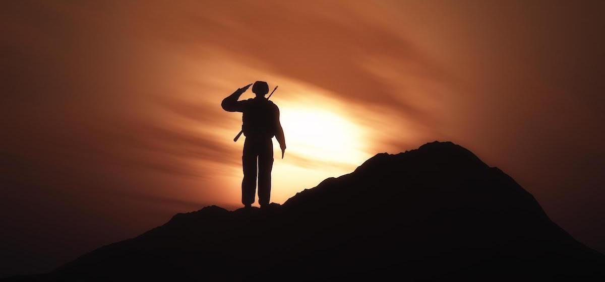 Image of soldier saluting