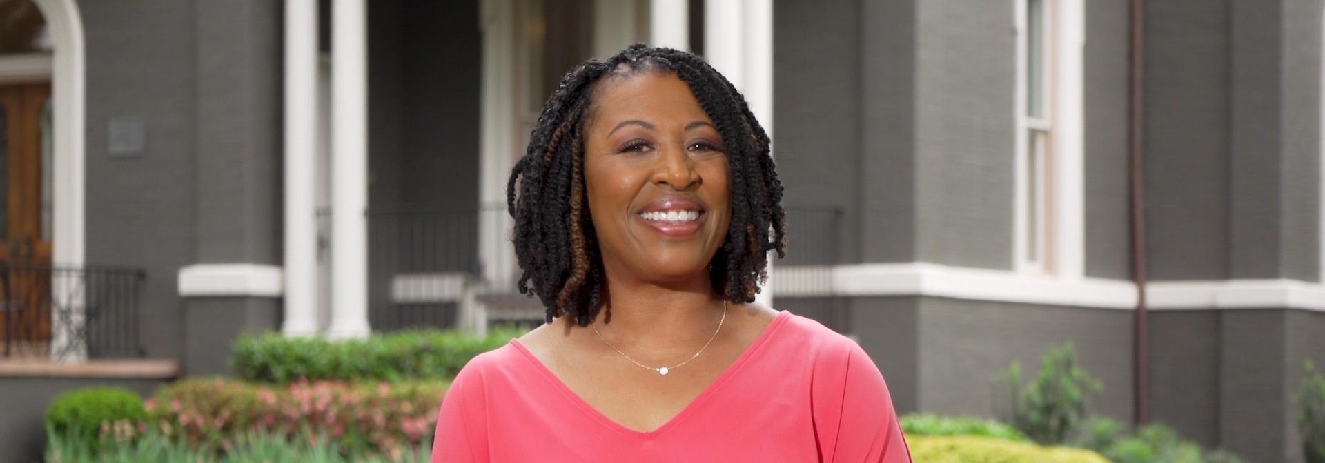 Host of NC Weekend Deborah Holt Noel.
