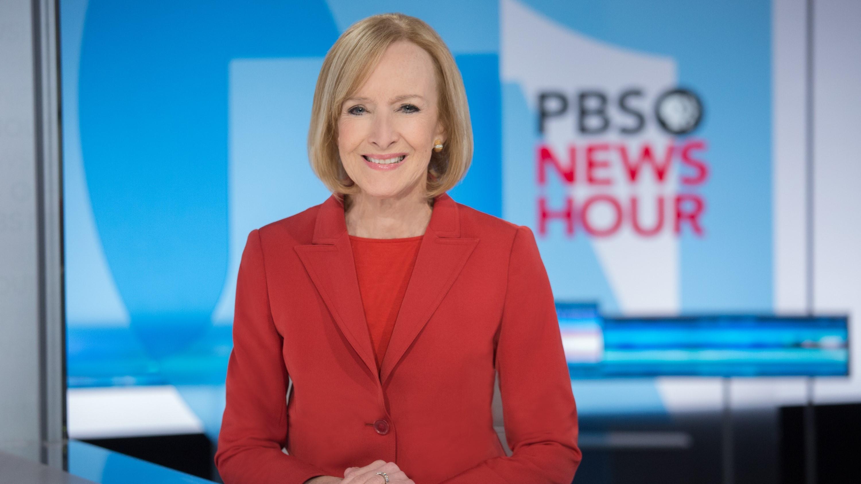 Judy Woodruff on the set of PBS NEWSHOUR