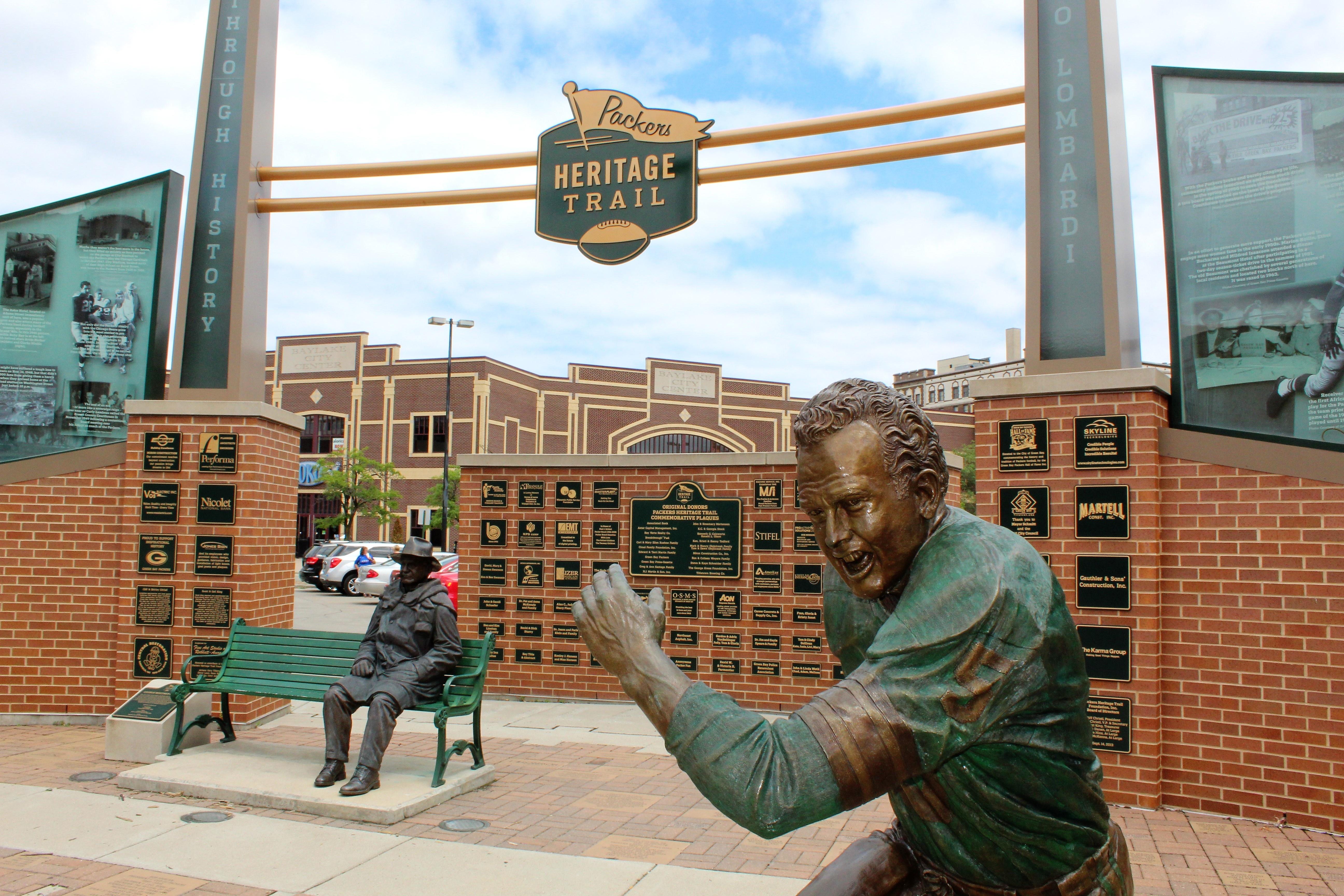 Heritage Trail Trolley Tours  Green Bay Packers Hall of Fame & Stadium  Tours