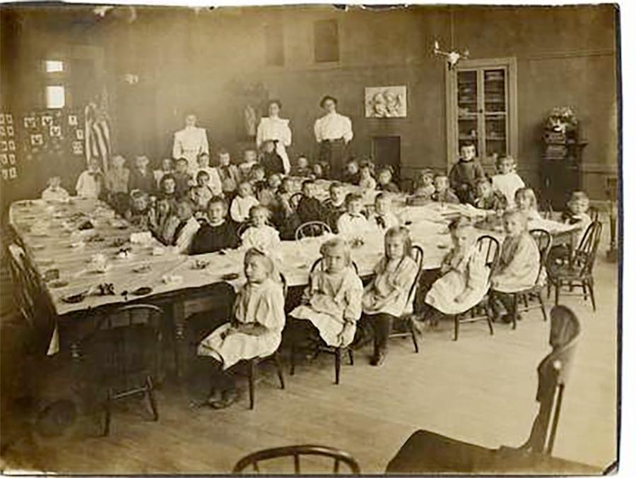 Photo of Jones Island School Children at U-Shaped Table