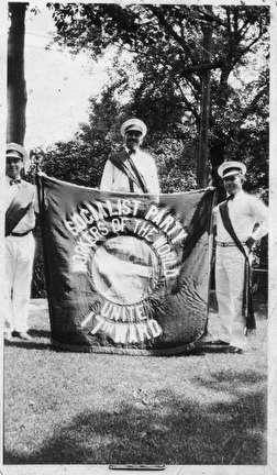 Photo of Socialists, Bundle Brigade, 1910s-20s