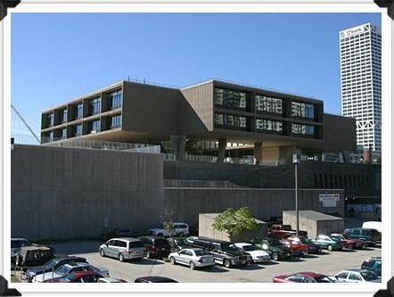 Milwaukee Art Museum and War Memorial Now