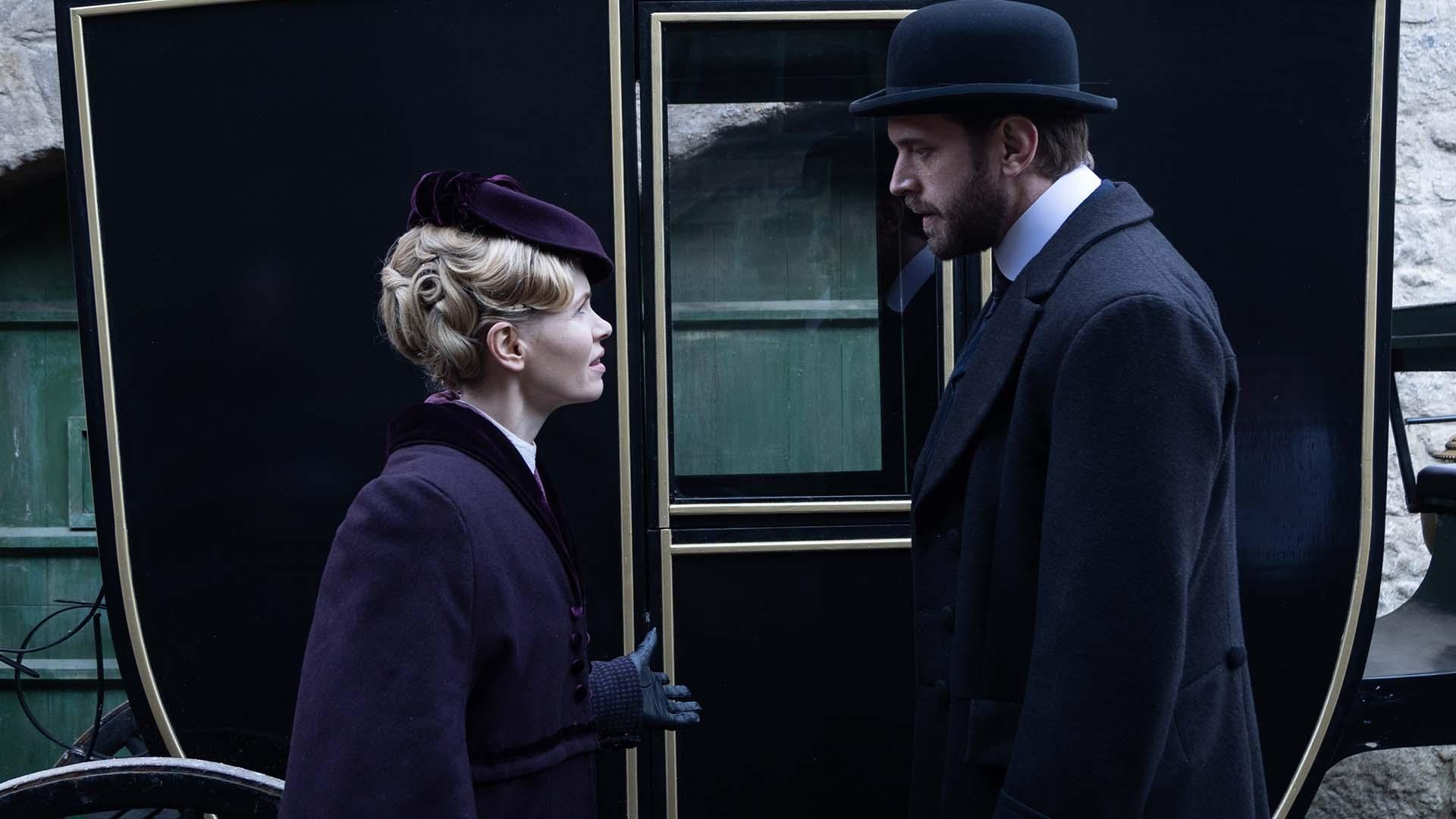 scene from Miss Scarlet