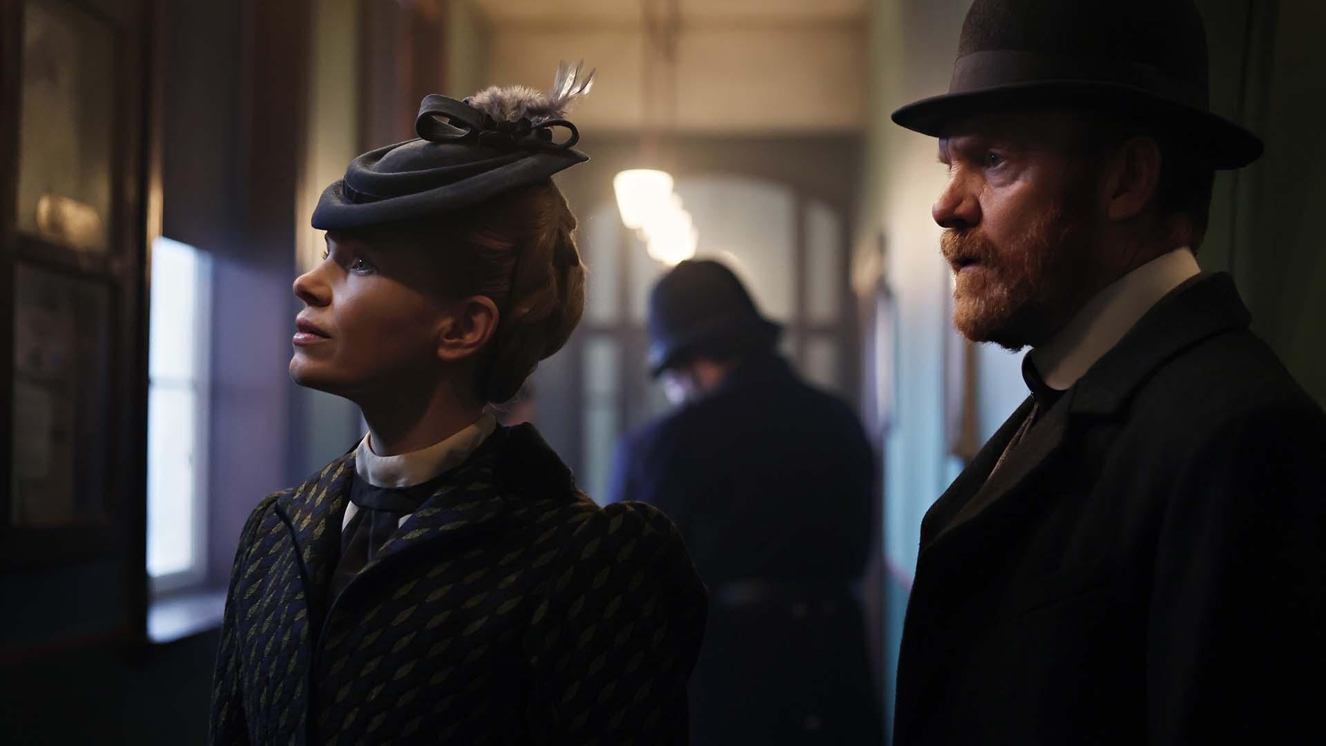 scene from Miss Scarlet