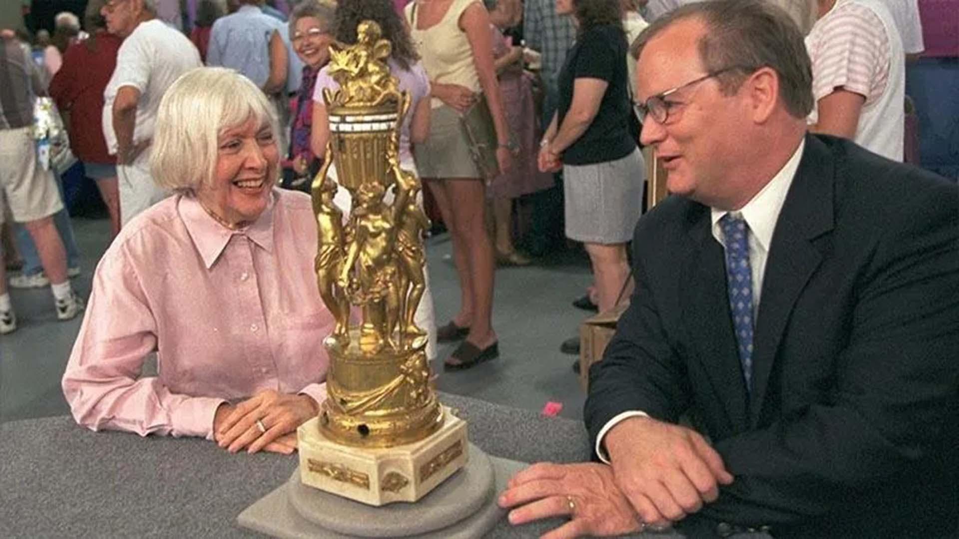 scene from Antiques Roadshow