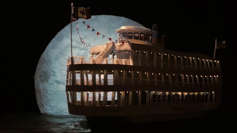 A model of the Boblo Boat.