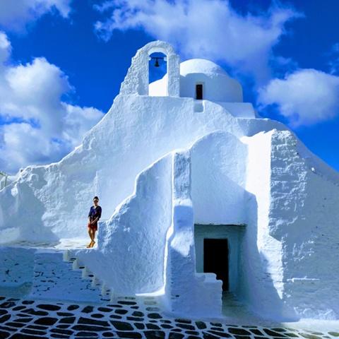 The whitewashed Church of Panagia Paraportiani on Mykonos