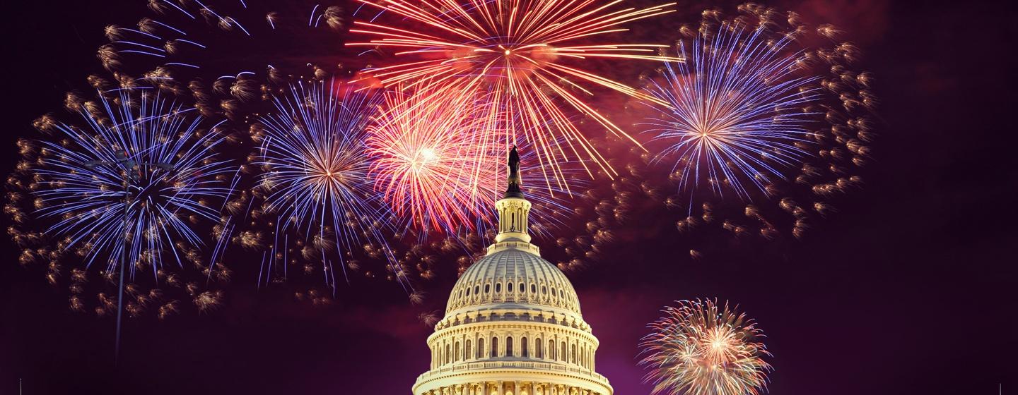 fireworks ove rthe Capitol
