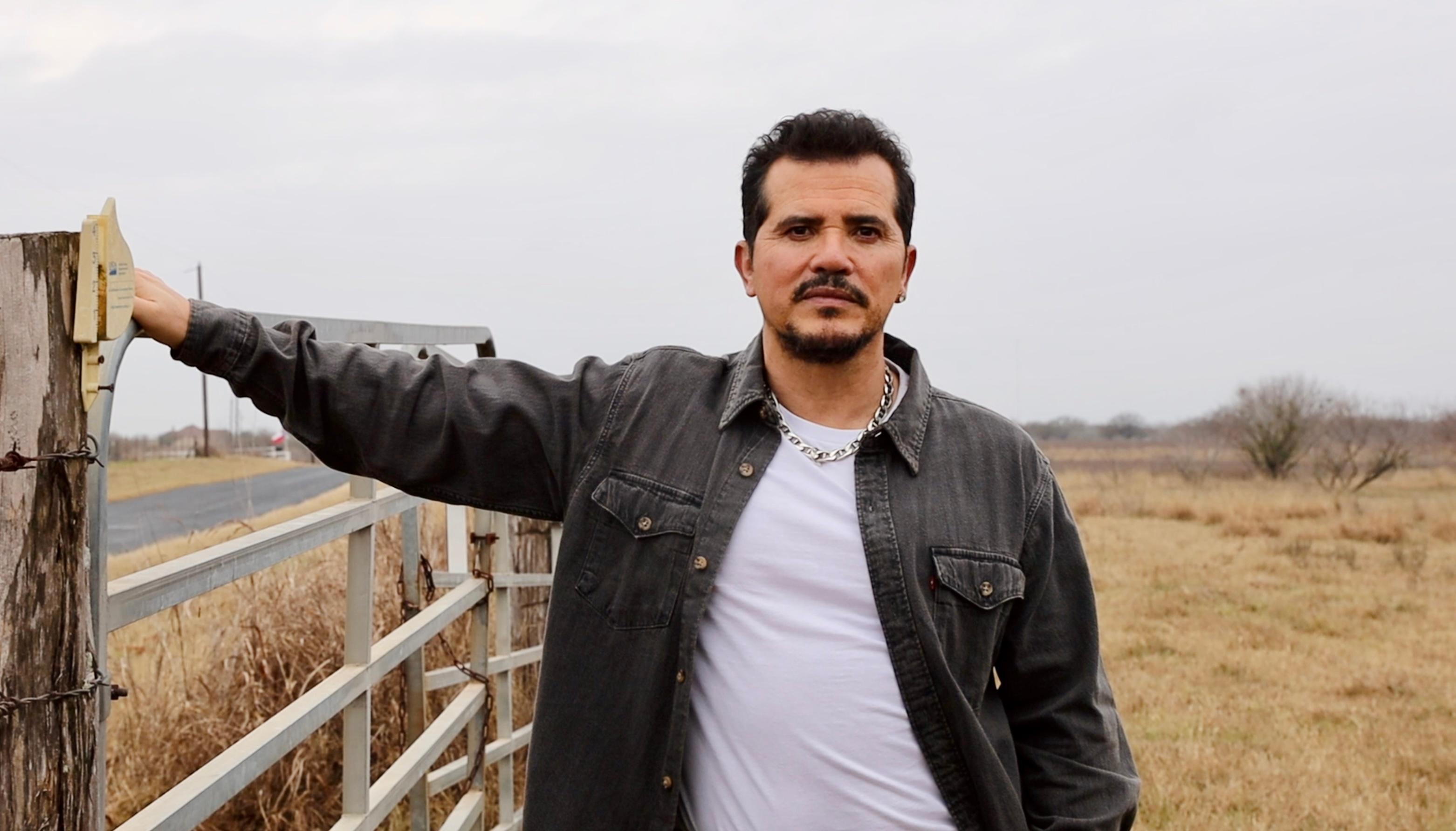 John Leguizamo on set of AMERICAN HISTORIA