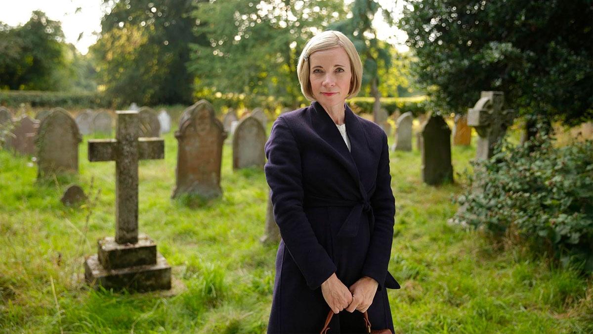  Lucy Worsley Investigates "Jack the Ripper"