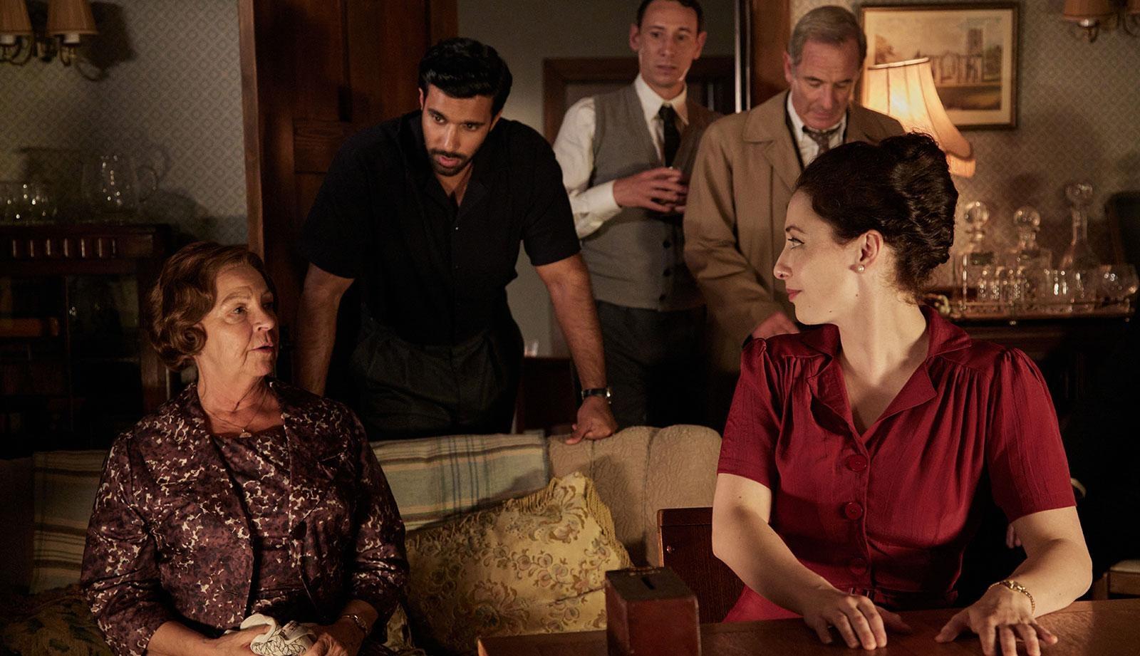 Alphy’s attempts to cook a romantic dinner are interrupted when a familiar face arrives unannounced at the vicarage.