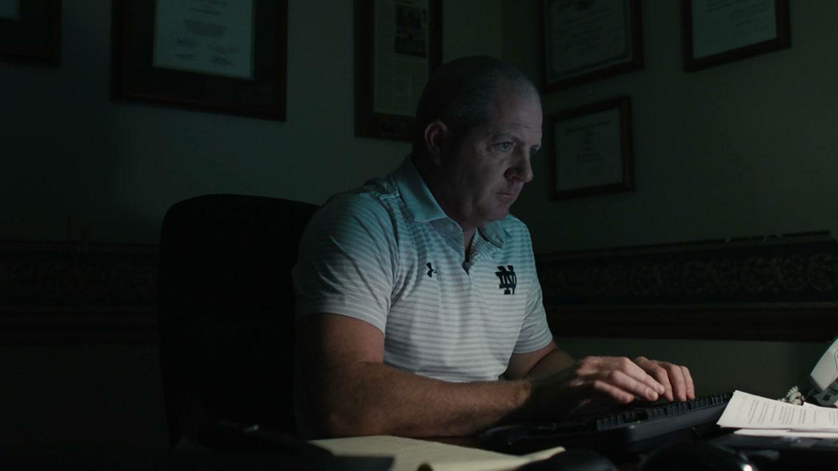 A small-town attorney takes on pharmaceutical giants as opioids devastate his community.