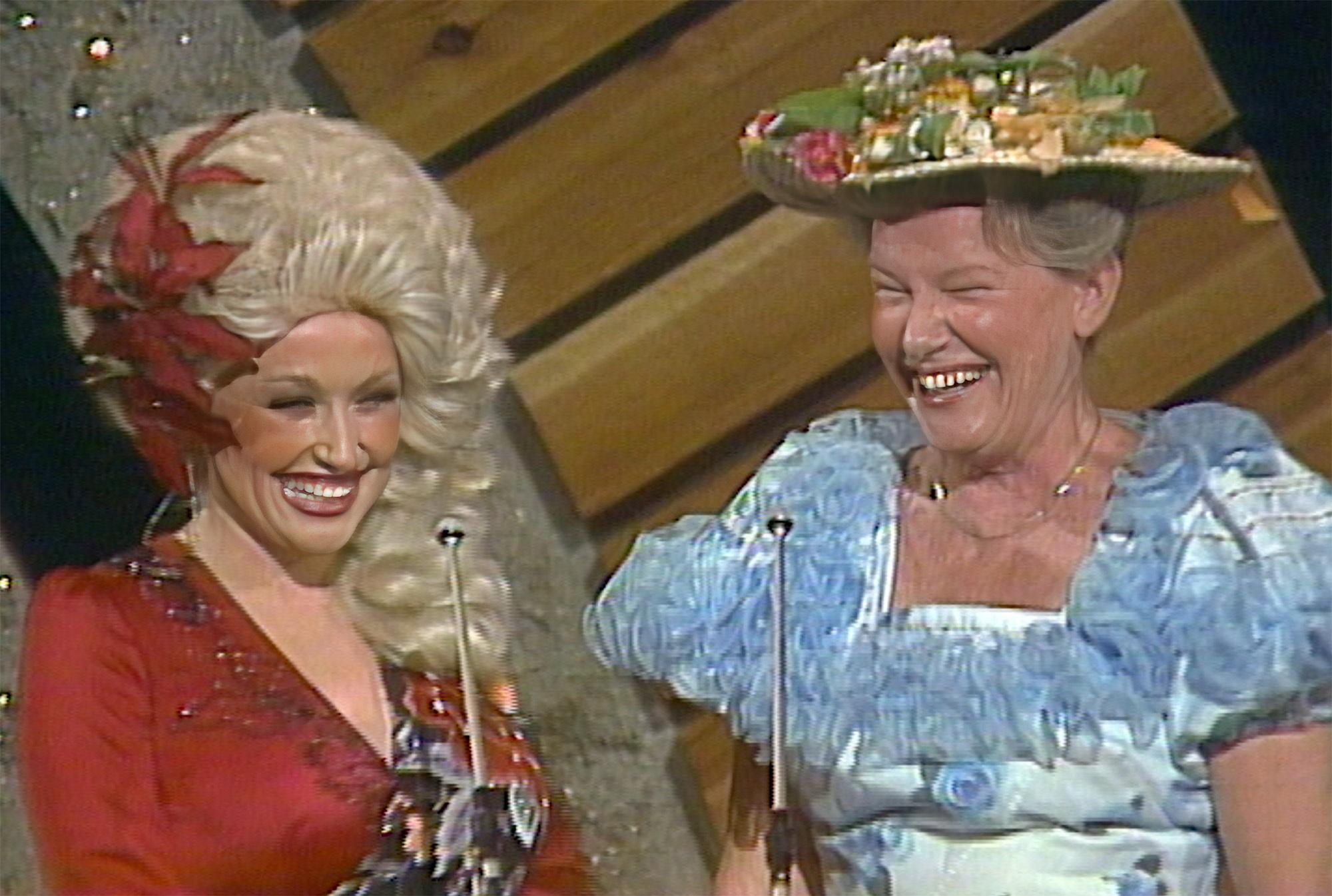 Minnie Pearl and Dolly Parton