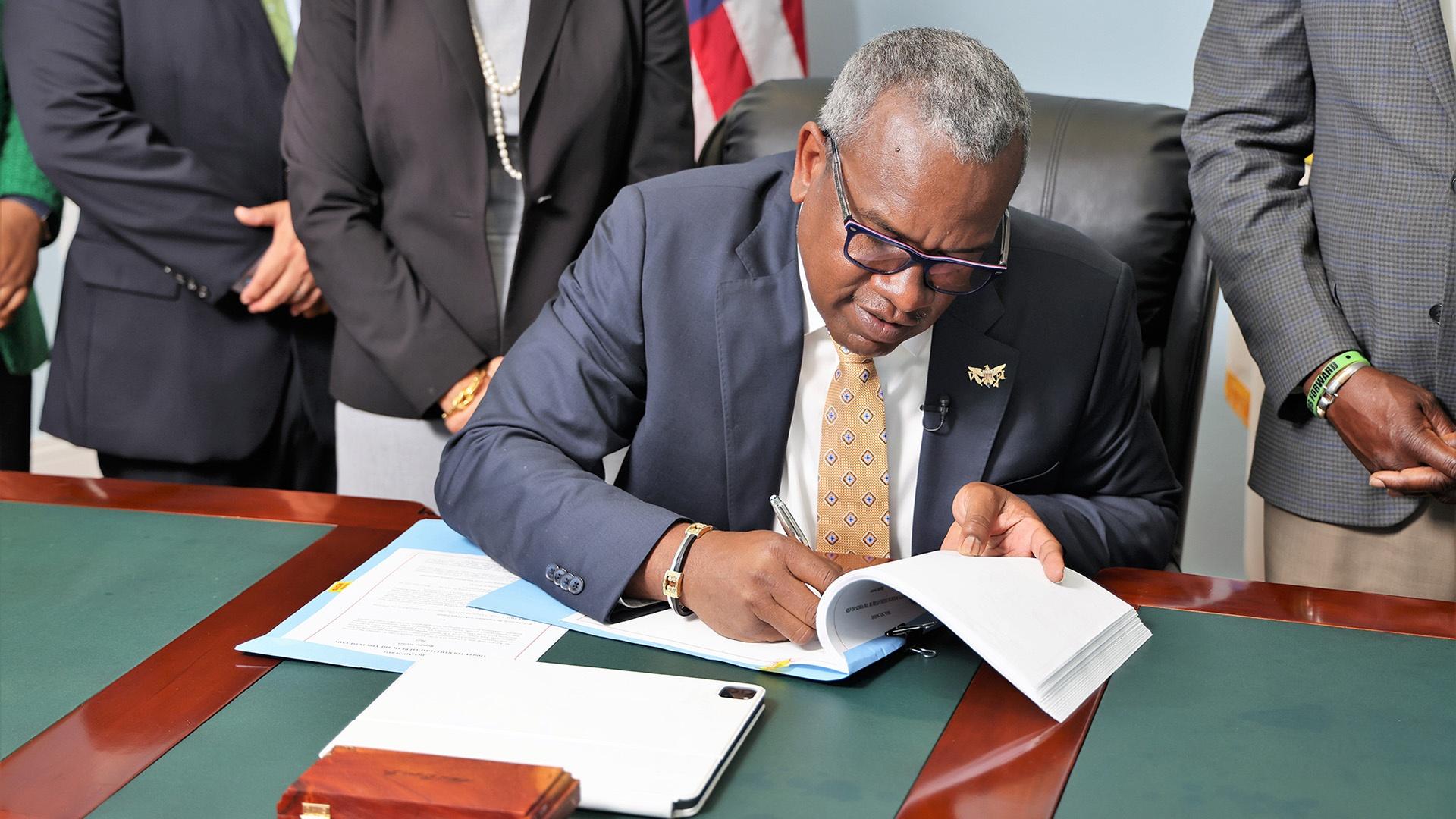 Governor Albert Bryan Jr. signed into law the Virgin Islands Cannabis Use Act