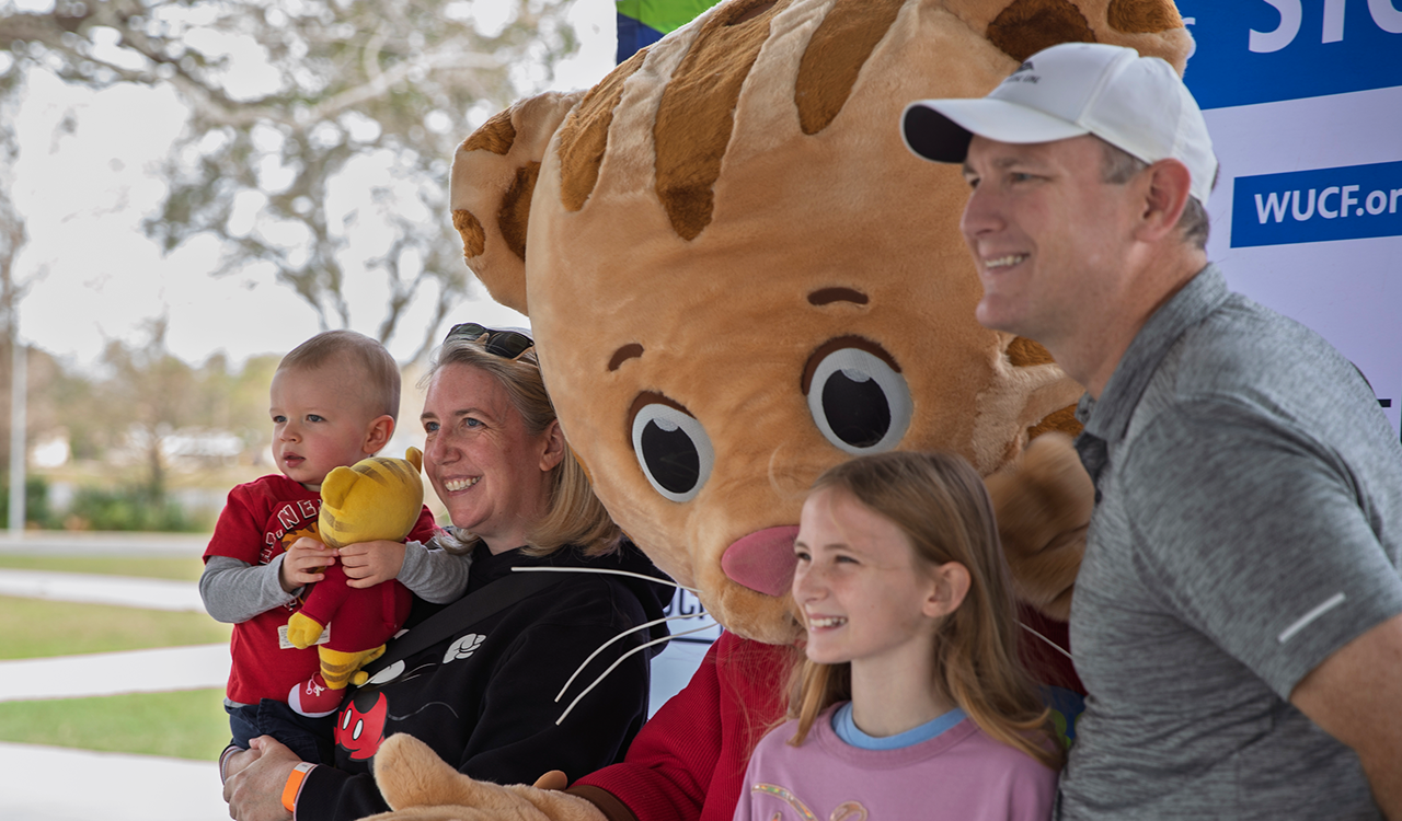 On Feb. 22, 2025, WUCF hosted their annual Be My Neighbor Day at Lake Lorna Doone in Orlando featuring family activities and a park cleanup.