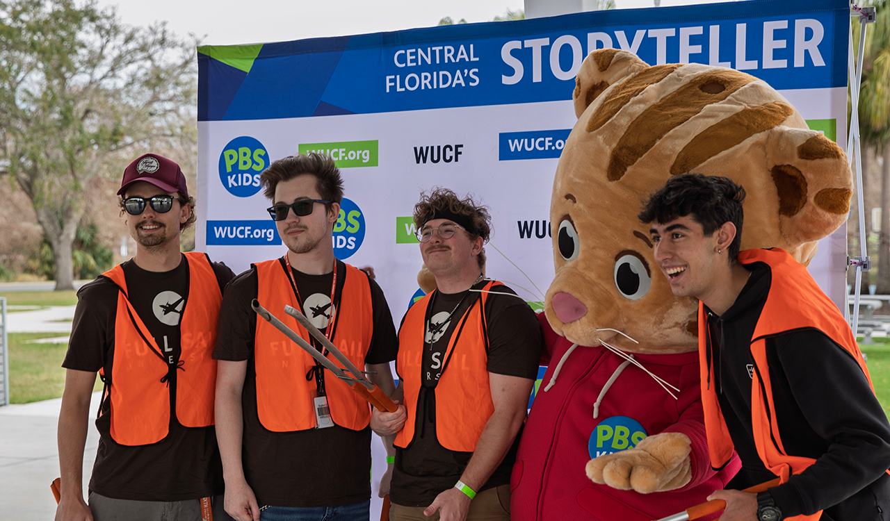 On Feb. 22, 2025, WUCF hosted their annual Be My Neighbor Day at Lake Lorna Doone in Orlando featuring family activities and a park cleanup.