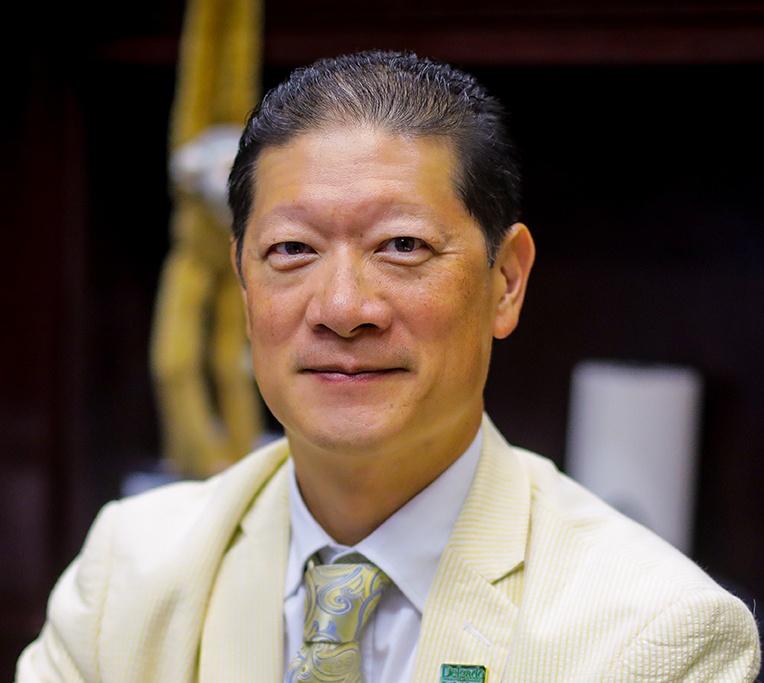 Dr. Peter L. Cho