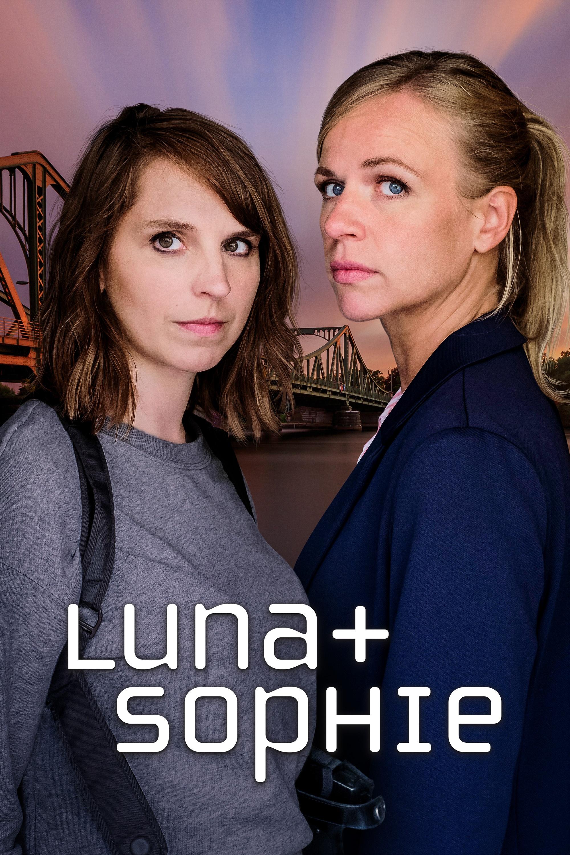 Luna and Sophie show's poster