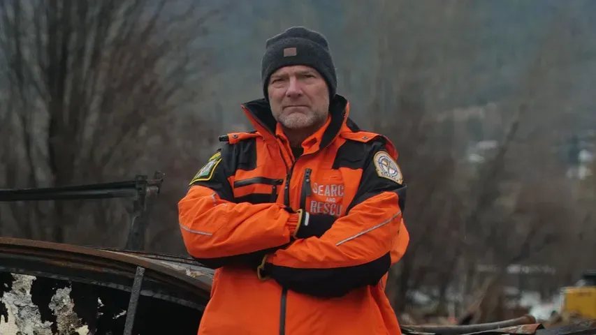 Surviving Disasters with Les Stroud