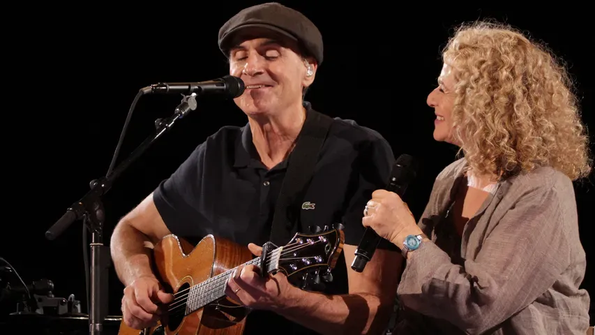 Carole King & James Taylor: Just Call Out My Name