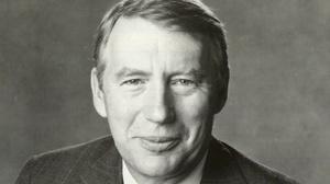 PBS Newshour: Robert MacNeil, Co-Founder of NewsHour, Dies at 93