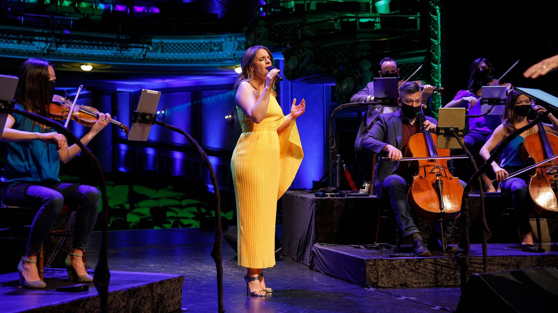 Jessie Mueller and the American Pops Orchestra perform "People" from "Funny Girl."